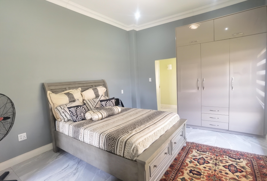 6 Bedroom Property for Sale in Blue Valley Golf Estate Gauteng