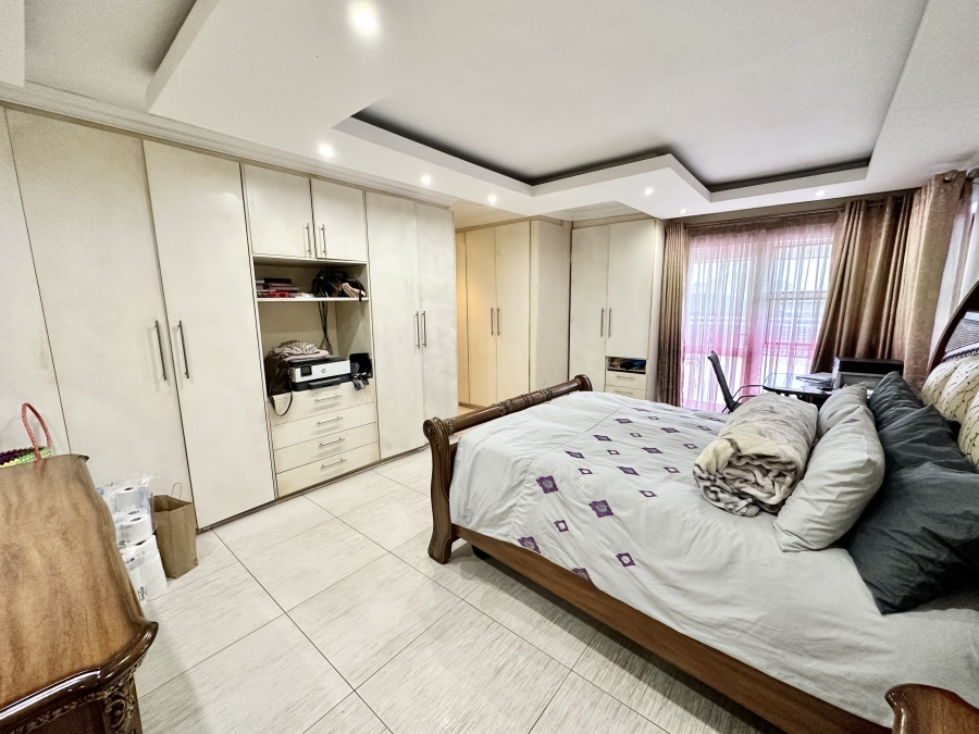 6 Bedroom Property for Sale in Blue Valley Golf Estate Gauteng