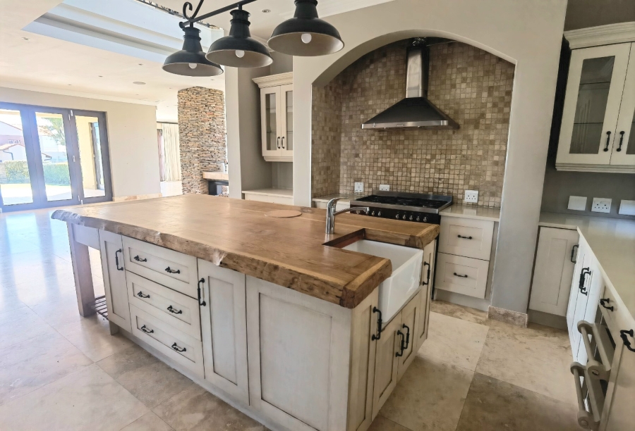 4 Bedroom Property for Sale in Copperleaf Estate Gauteng