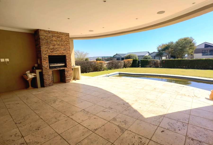 4 Bedroom Property for Sale in Copperleaf Estate Gauteng