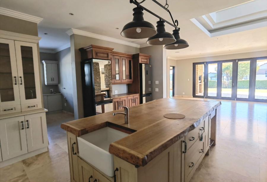 4 Bedroom Property for Sale in Copperleaf Estate Gauteng