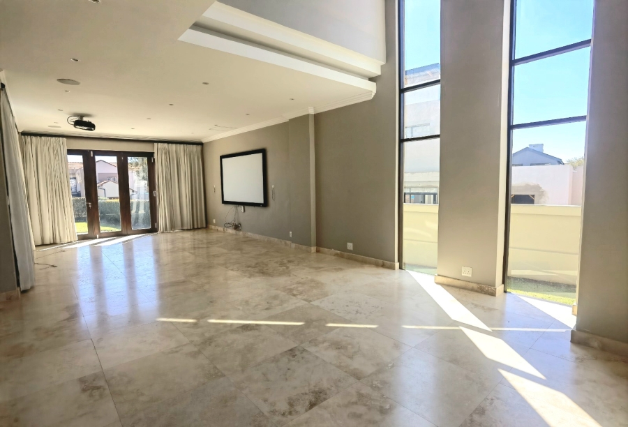 4 Bedroom Property for Sale in Copperleaf Estate Gauteng
