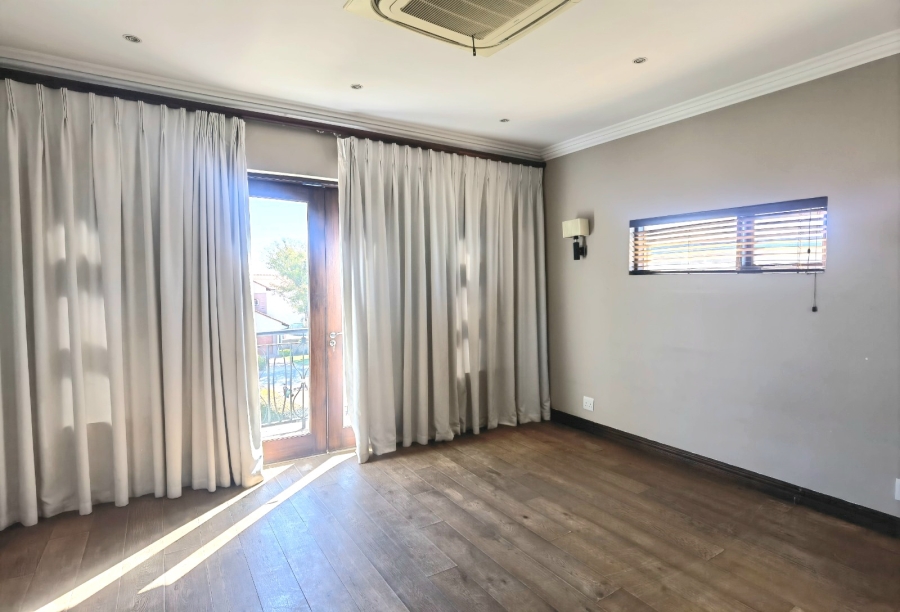 4 Bedroom Property for Sale in Copperleaf Estate Gauteng