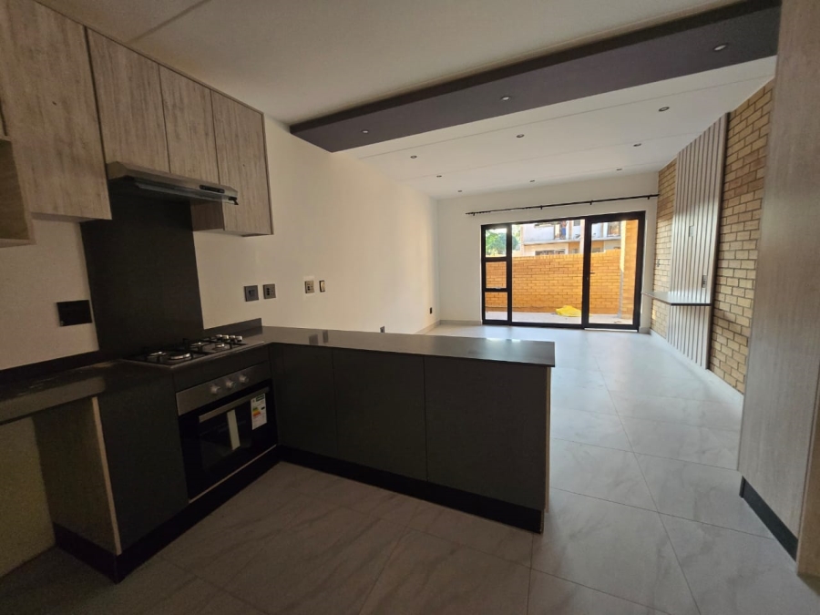 To Let 2 Bedroom Property for Rent in Bryanston Gauteng