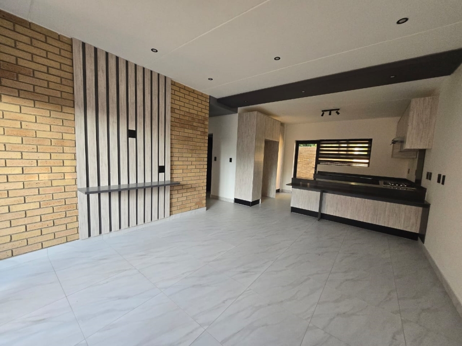 To Let 2 Bedroom Property for Rent in Bryanston Gauteng