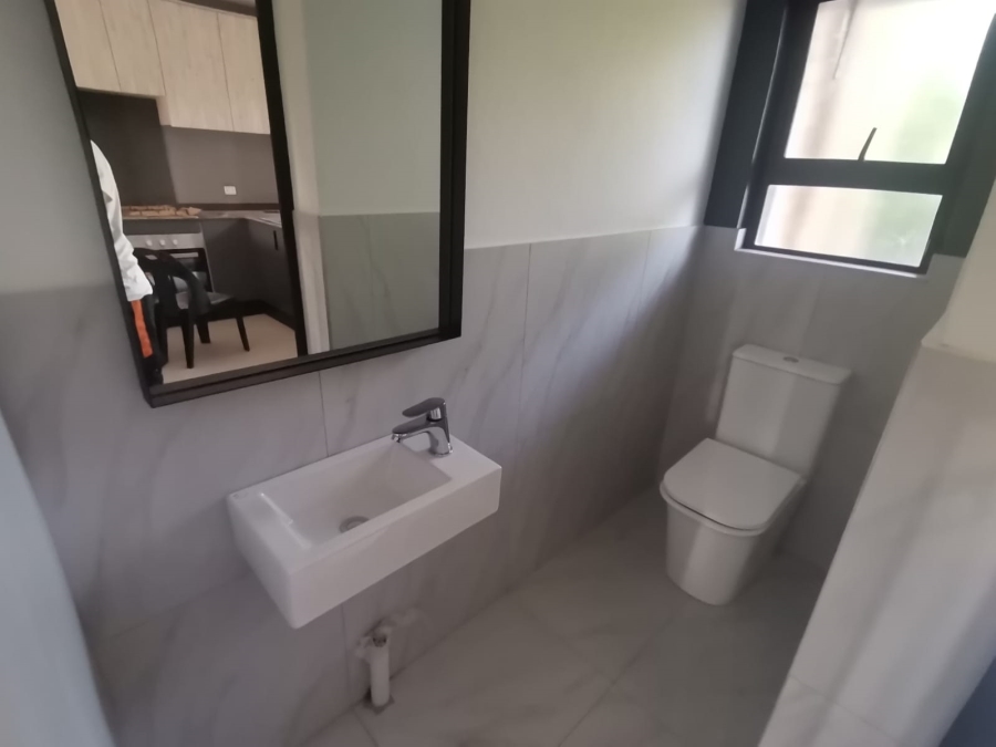 To Let 2 Bedroom Property for Rent in Bryanston Gauteng