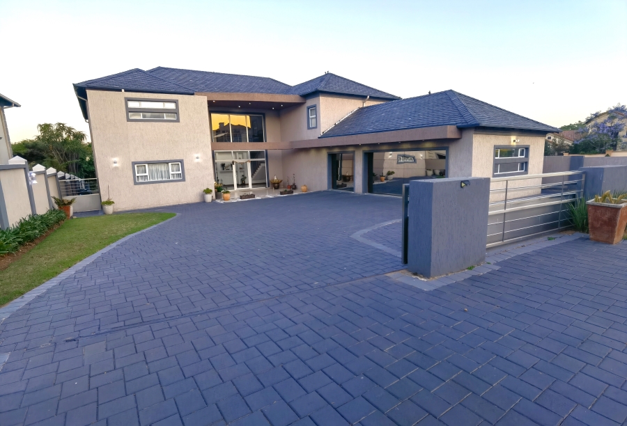 4 Bedroom Property for Sale in Blue Valley Golf Estate Gauteng