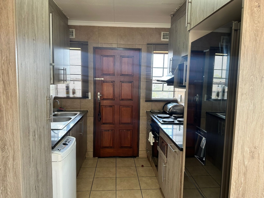 3 Bedroom Property for Sale in Thatch Hill Estate Gauteng