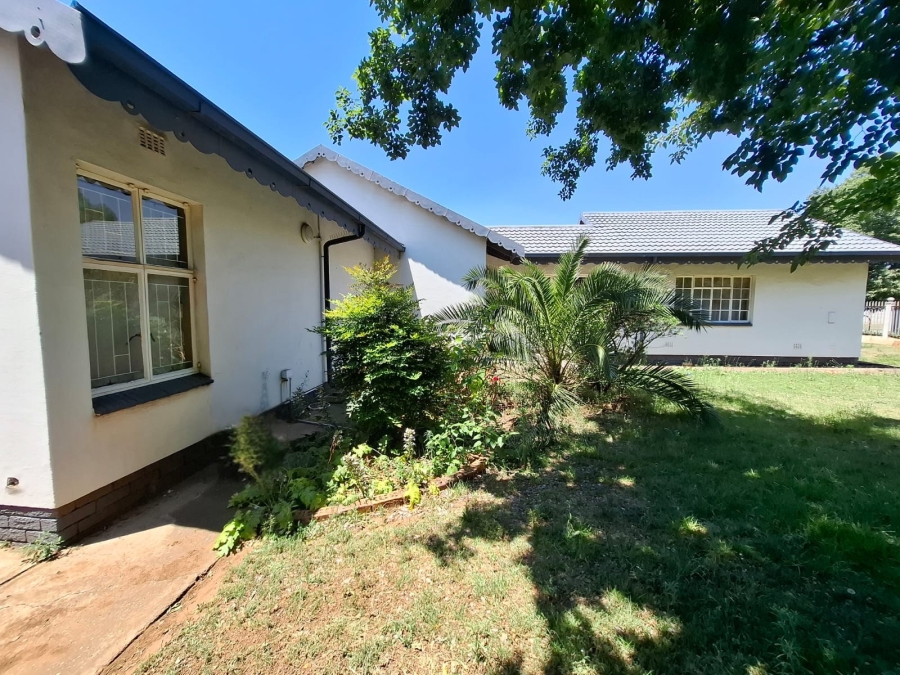 3 Bedroom Property for Sale in Vanderbijlpark SE 6 Gauteng