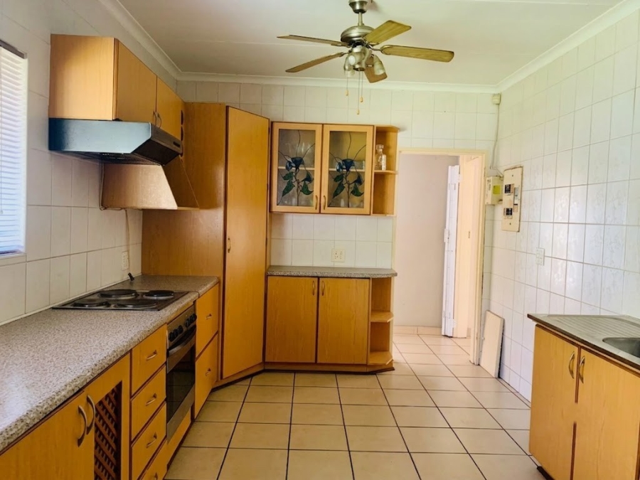 3 Bedroom Property for Sale in Vanderbijlpark SE 6 Gauteng
