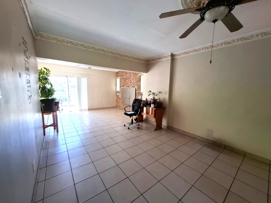 3 Bedroom Property for Sale in Vanderbijlpark SE 6 Gauteng