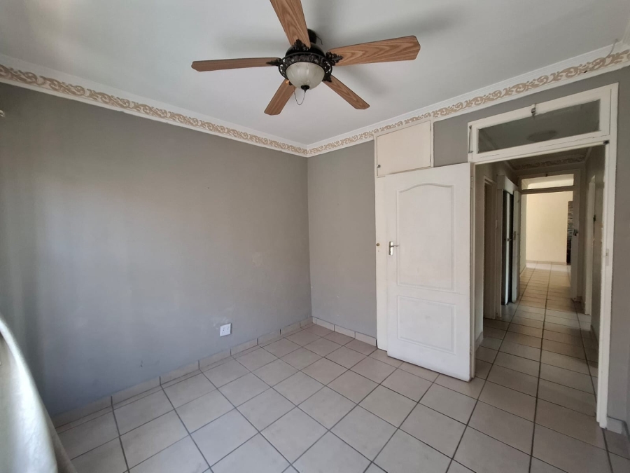 3 Bedroom Property for Sale in Vanderbijlpark SE 6 Gauteng