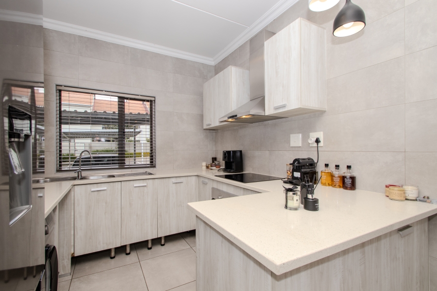 2 Bedroom Property for Sale in Broadacres Gauteng