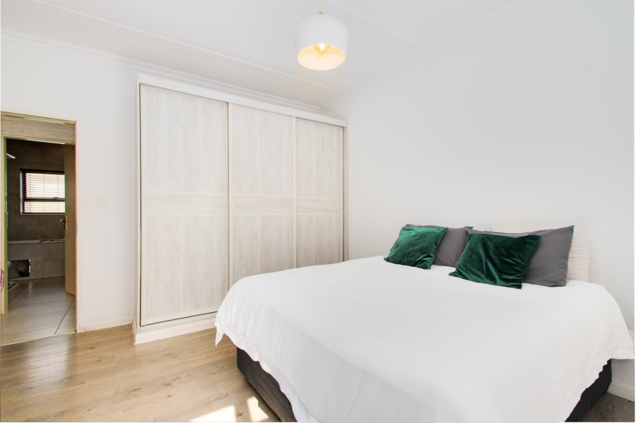 2 Bedroom Property for Sale in Broadacres Gauteng