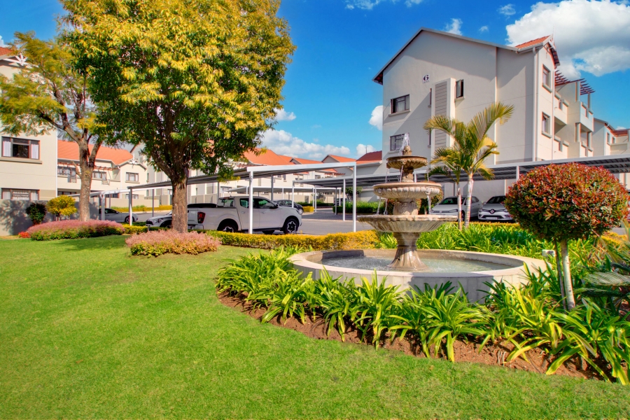 2 Bedroom Property for Sale in Broadacres Gauteng