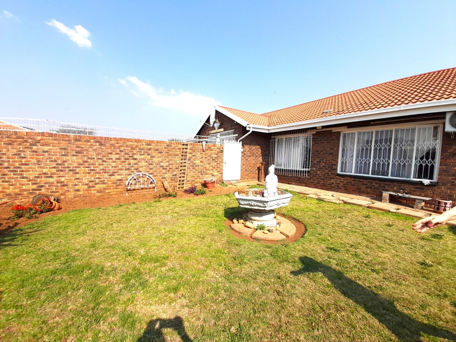 3 Bedroom Property for Sale in Arcon Park Gauteng
