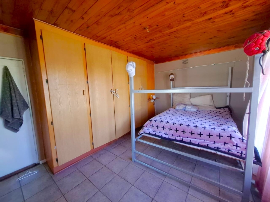 7 Bedroom Property for Sale in Mooilande Gauteng