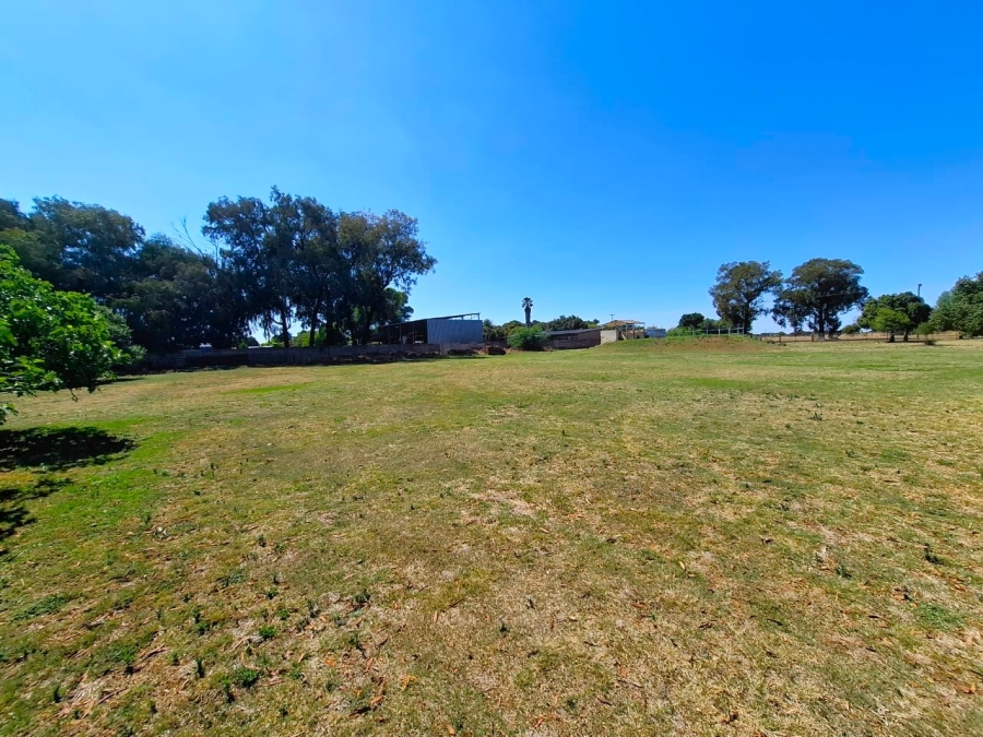 7 Bedroom Property for Sale in Mooilande Gauteng