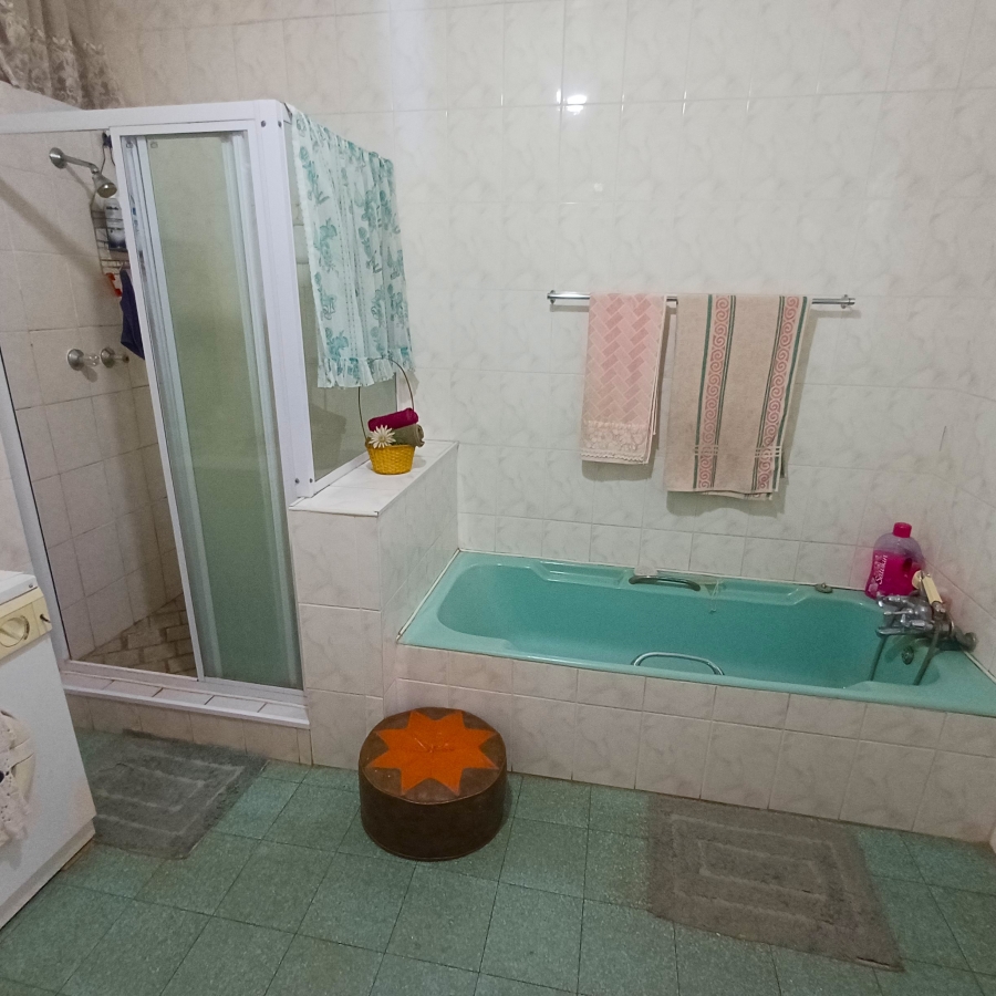 3 Bedroom Property for Sale in Uitvlugt A H Gauteng