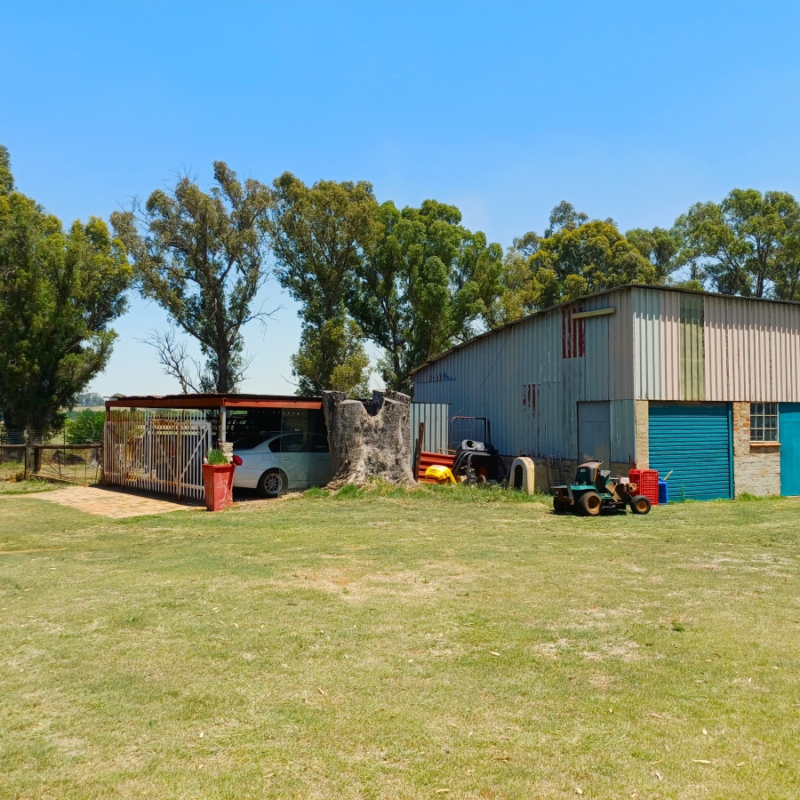 3 Bedroom Property for Sale in Uitvlugt A H Gauteng