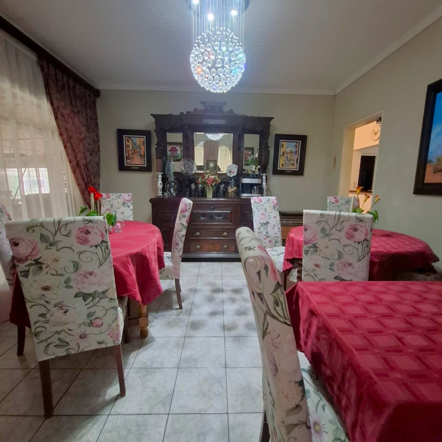 6 Bedroom Property for Sale in Meyerton Central Gauteng