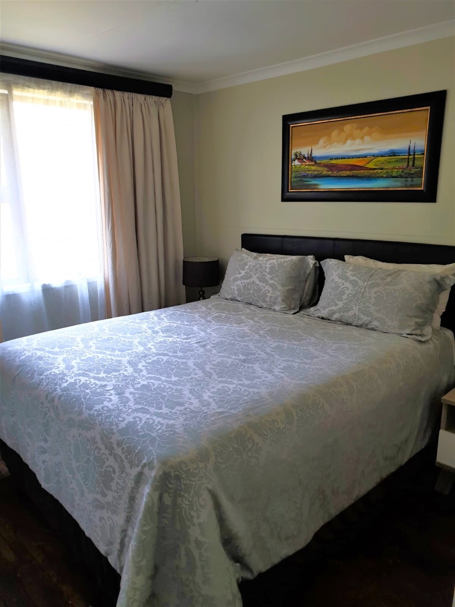 6 Bedroom Property for Sale in Meyerton Central Gauteng