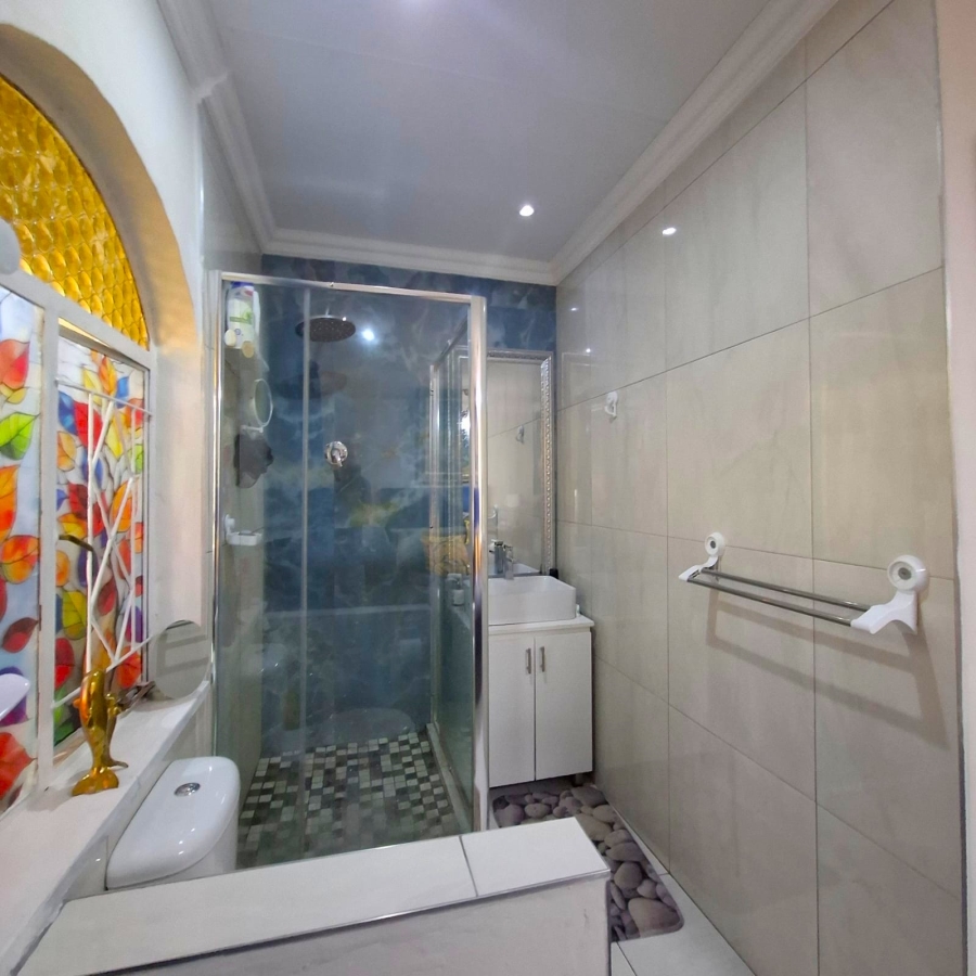 6 Bedroom Property for Sale in Meyerton Central Gauteng