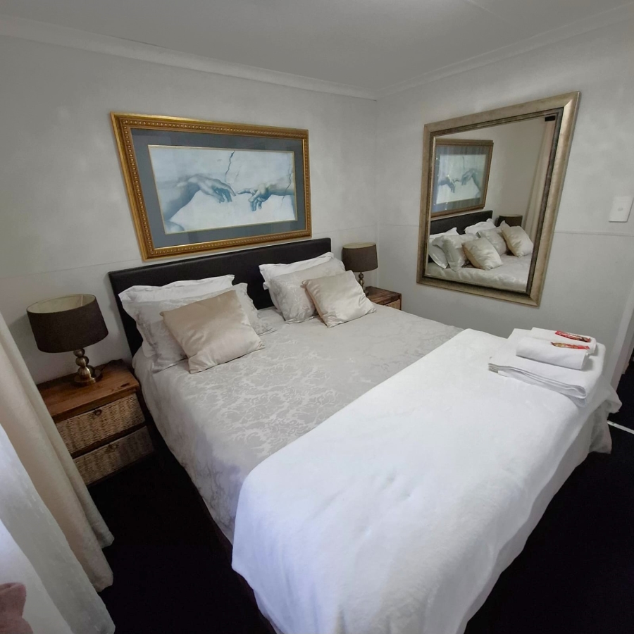 6 Bedroom Property for Sale in Meyerton Central Gauteng