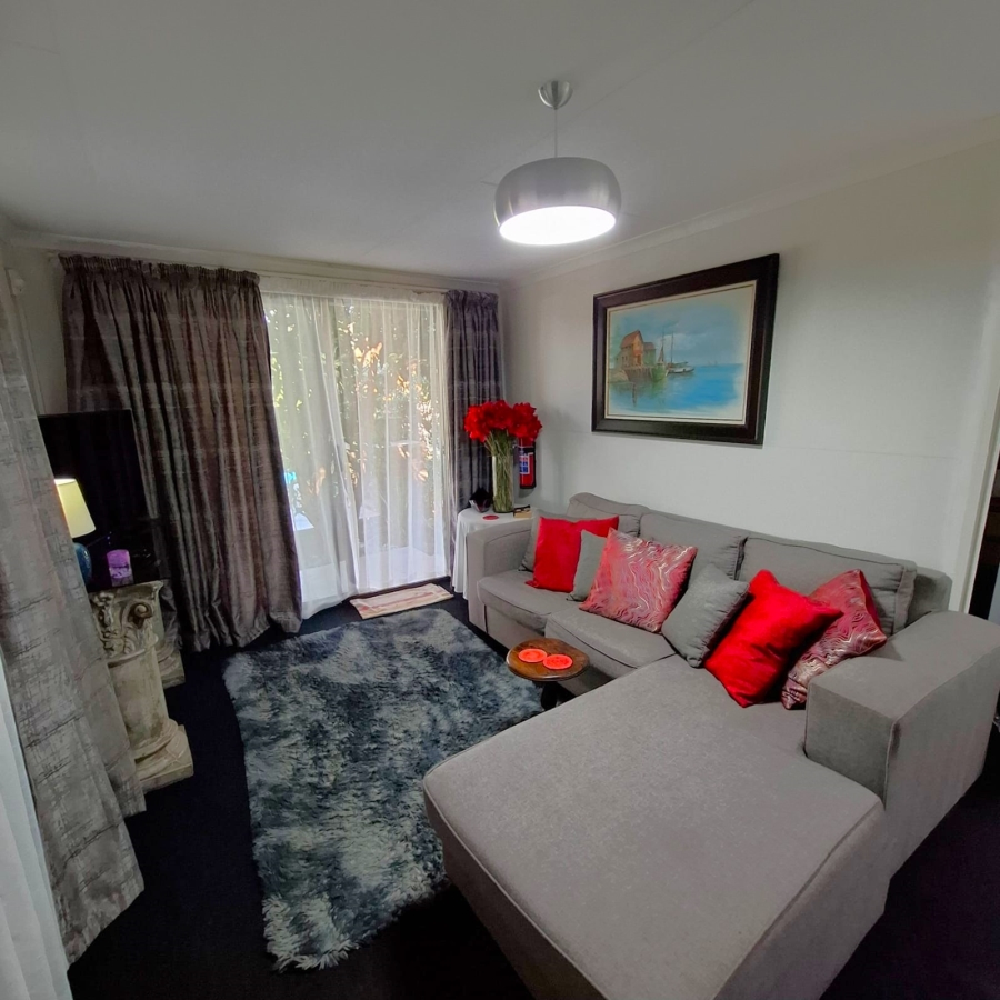 6 Bedroom Property for Sale in Meyerton Central Gauteng