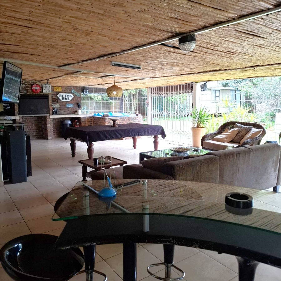 6 Bedroom Property for Sale in Meyerton Central Gauteng