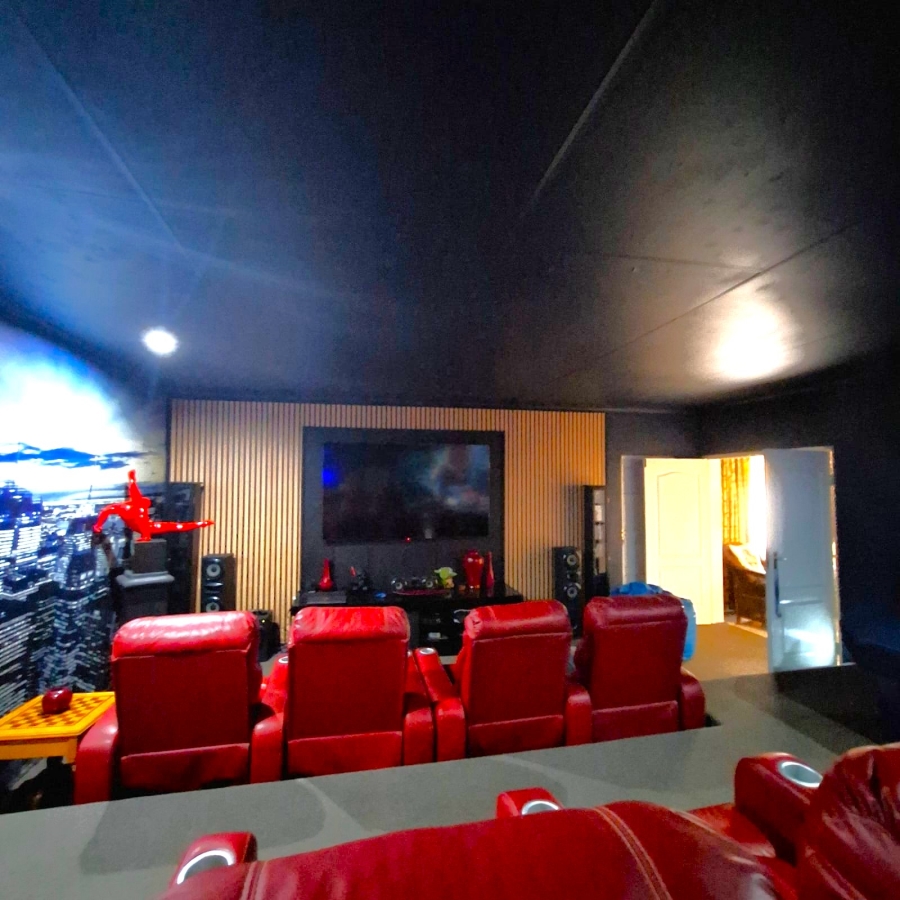 6 Bedroom Property for Sale in Meyerton Central Gauteng