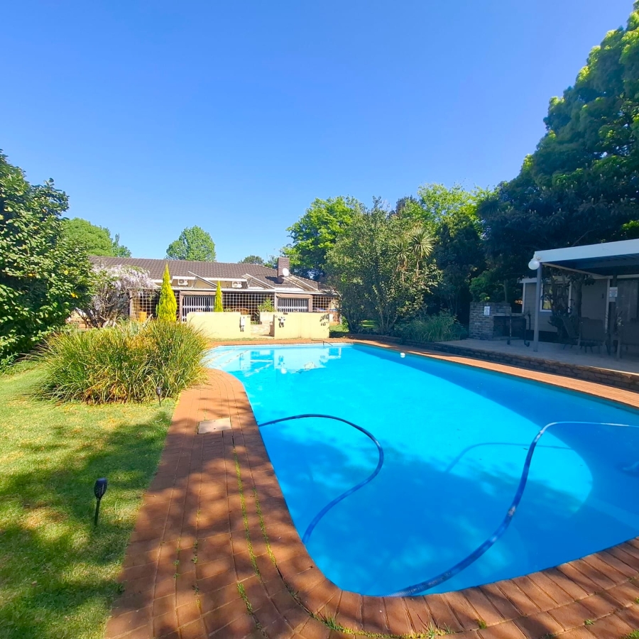 6 Bedroom Property for Sale in Meyerton Central Gauteng