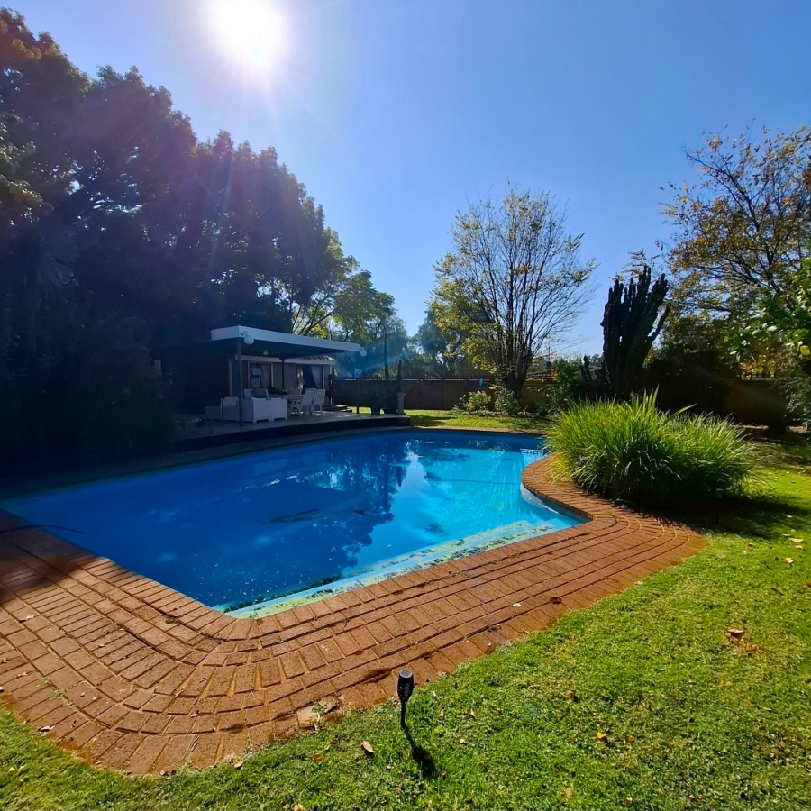 6 Bedroom Property for Sale in Meyerton Central Gauteng