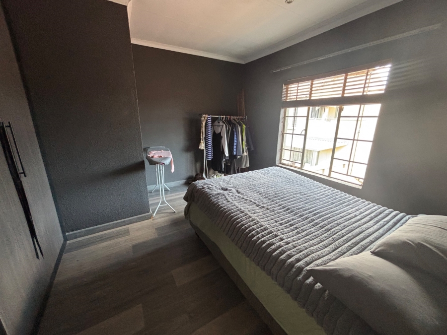 2 Bedroom Property for Sale in Annlin Gauteng