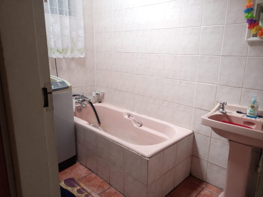 4 Bedroom Property for Sale in Brakpan Central Gauteng