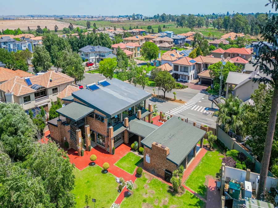 5 Bedroom Property for Sale in Helderwyk Gauteng