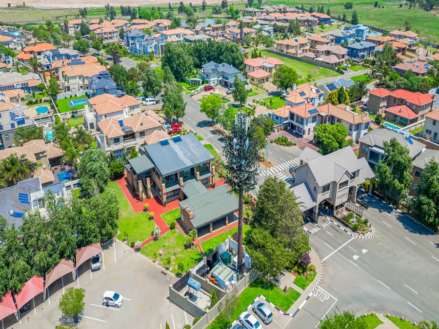 5 Bedroom Property for Sale in Helderwyk Gauteng