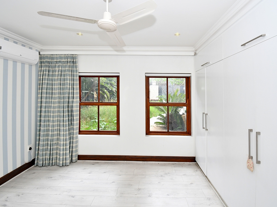 4 Bedroom Property for Sale in Benmore Gardens Gauteng