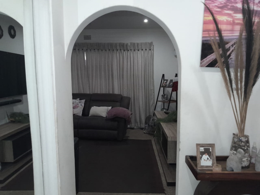 3 Bedroom Property for Sale in Bonanne Gauteng