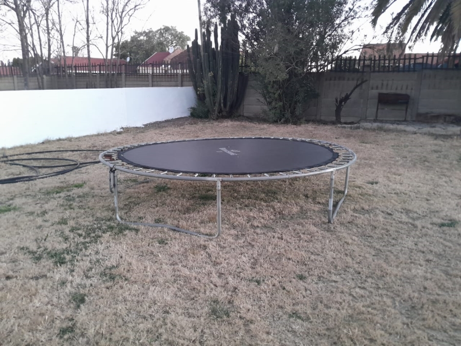 3 Bedroom Property for Sale in Bonanne Gauteng