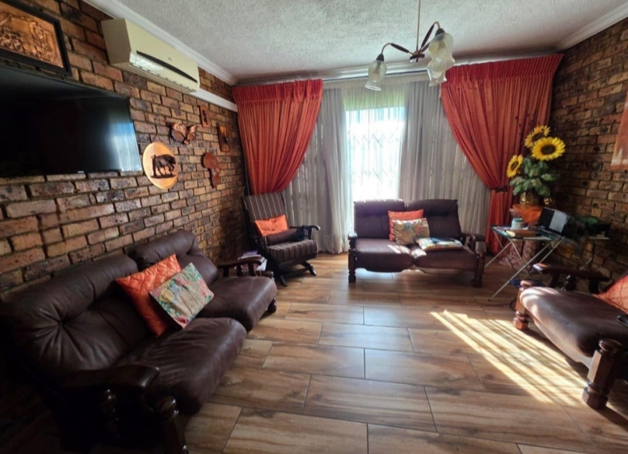 4 Bedroom Property for Sale in Bedworth Park Gauteng