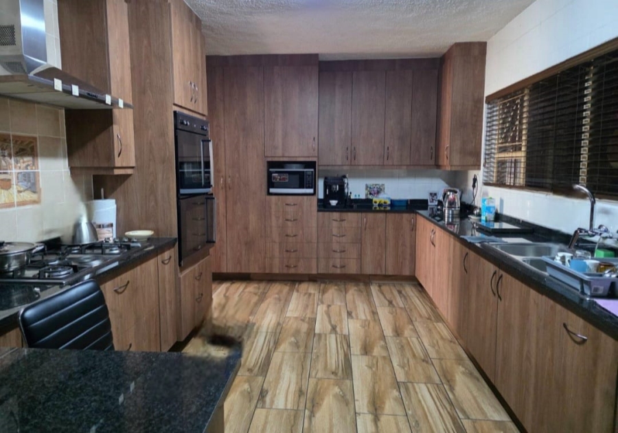 4 Bedroom Property for Sale in Bedworth Park Gauteng