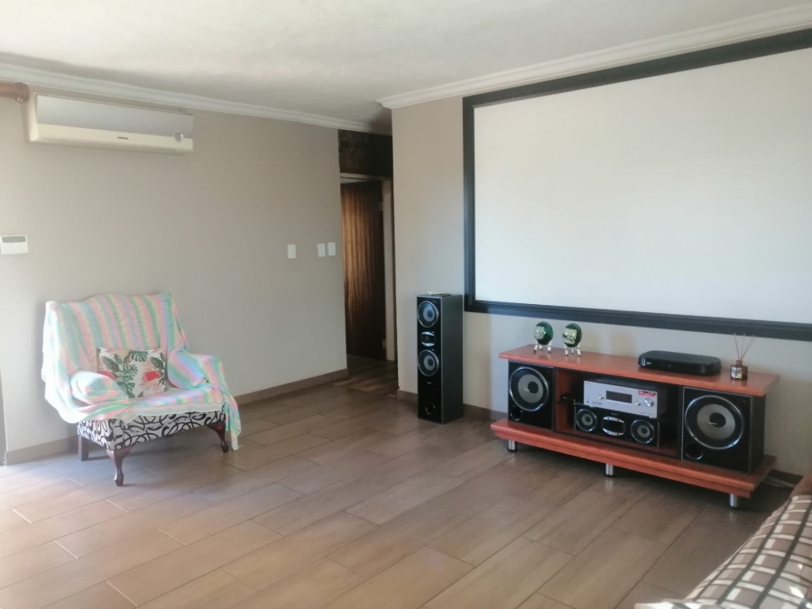 4 Bedroom Property for Sale in Bedworth Park Gauteng