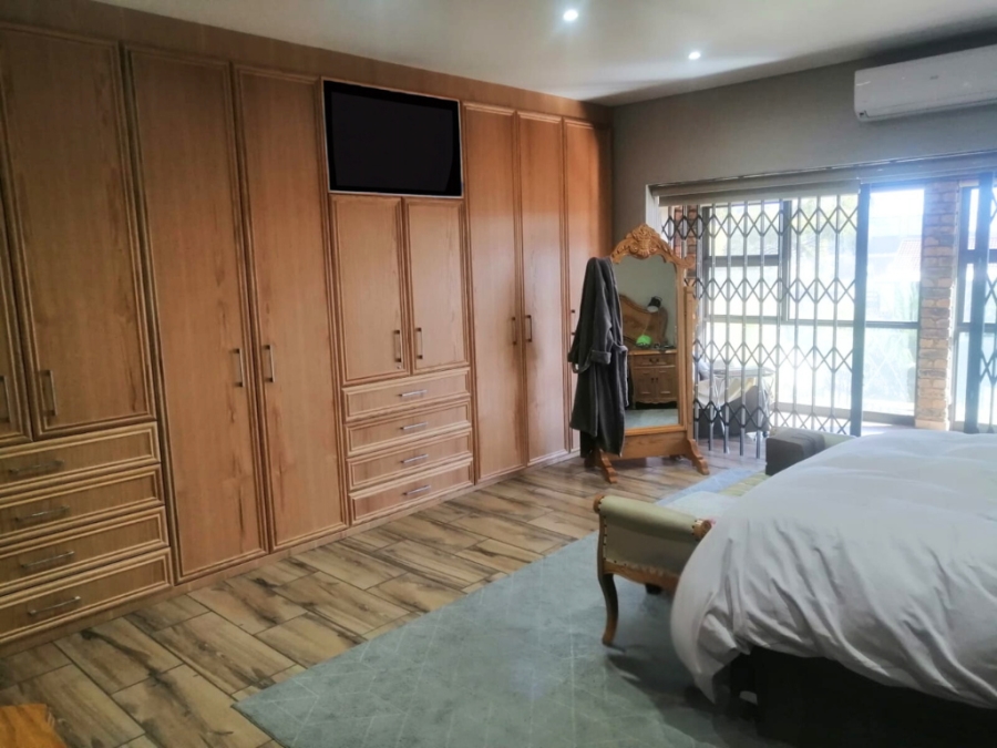 4 Bedroom Property for Sale in Bedworth Park Gauteng