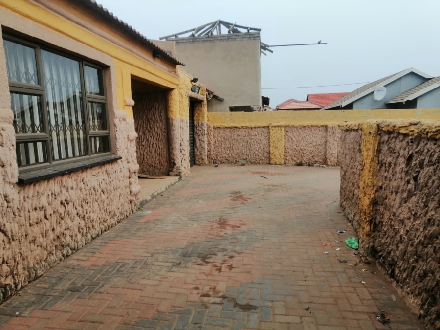 2 Bedroom Property for Sale in Sebokeng Zone 19 Gauteng