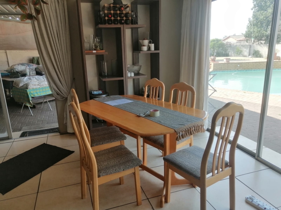 3 Bedroom Property for Sale in Bonanne Gauteng