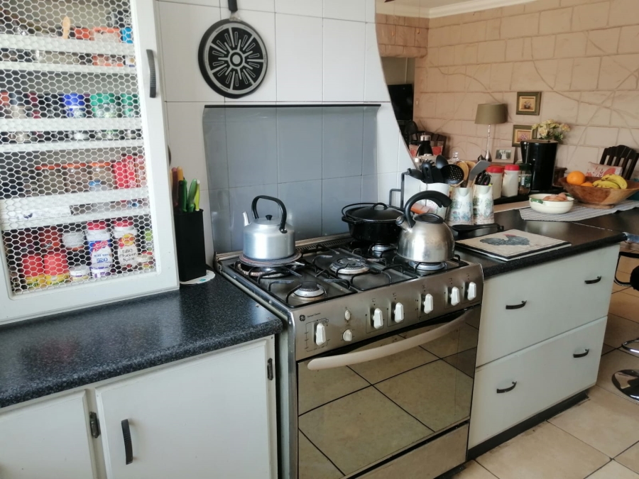 3 Bedroom Property for Sale in Bonanne Gauteng