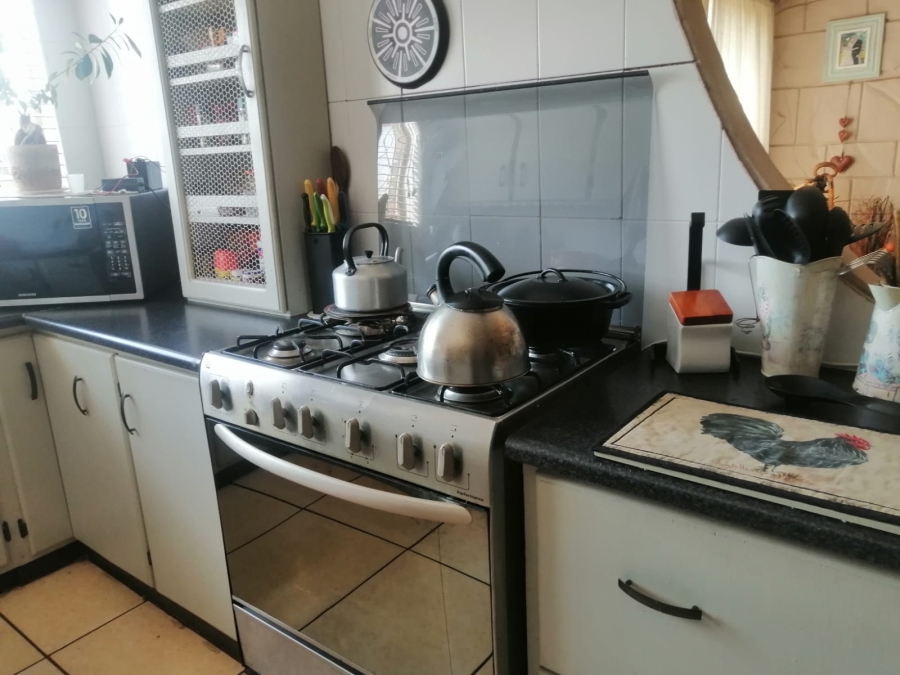 3 Bedroom Property for Sale in Bonanne Gauteng