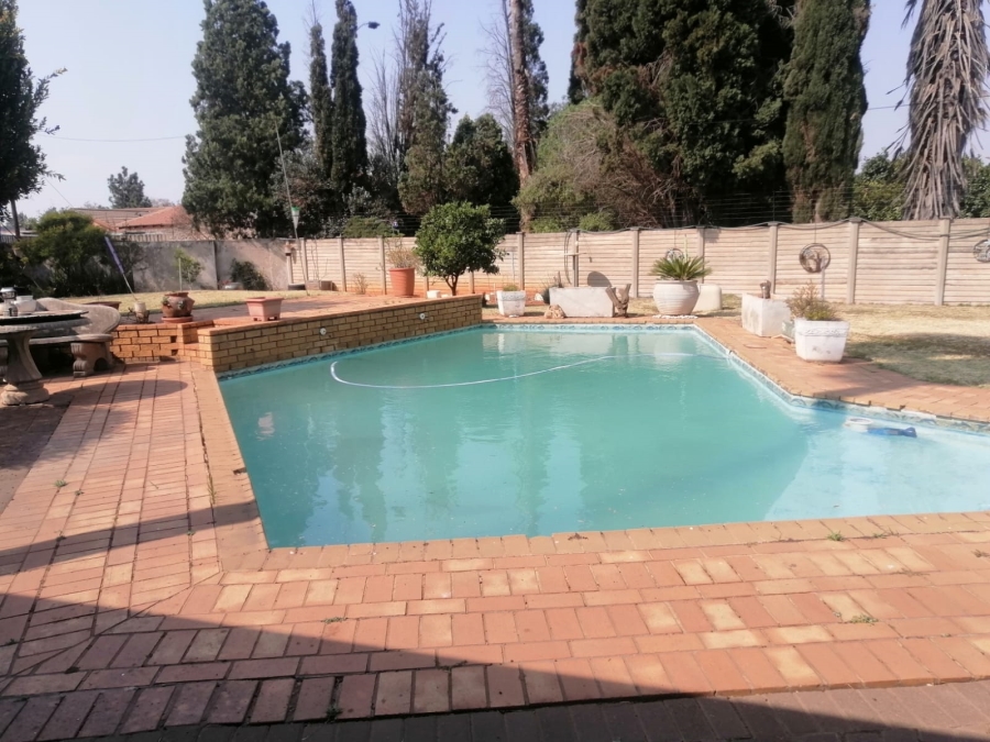 3 Bedroom Property for Sale in Bonanne Gauteng