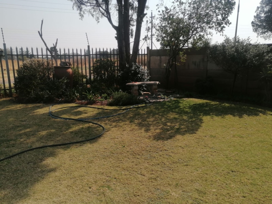 3 Bedroom Property for Sale in Bonanne Gauteng